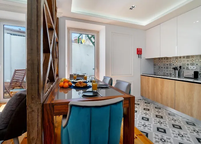 Lägenhet Whome | Great Location & Large Family W/patio Lisboa