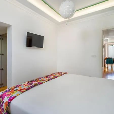 Whome | Great Location & Large Family W/patio Apartament Lizbona